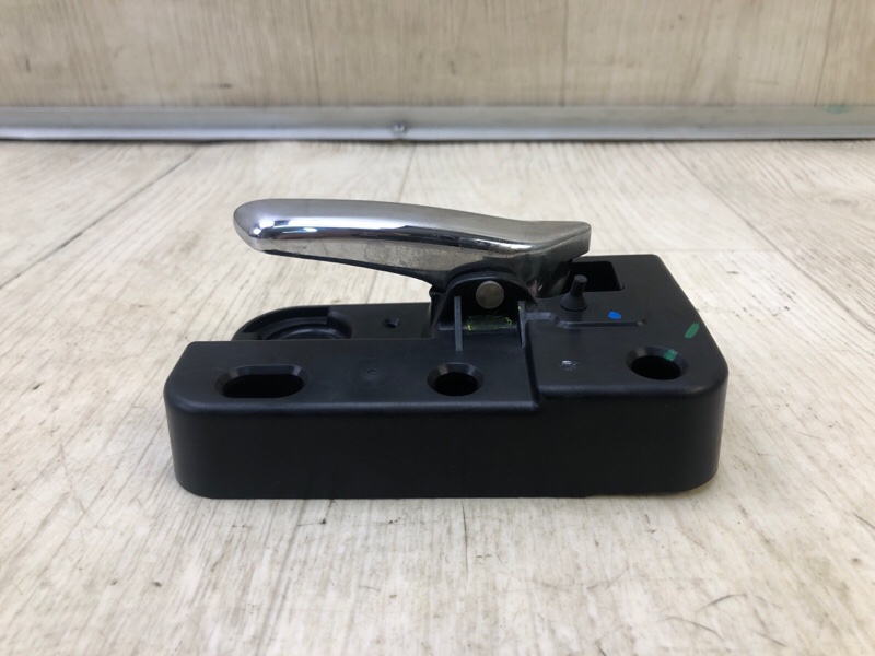 Ручка двери внутренняя задняя правая JOURNEY 08-20 2008 3.5 EGF Ручка двери внутренняя задняя правая JOURNEY 08-20 2008 3.5 EGF