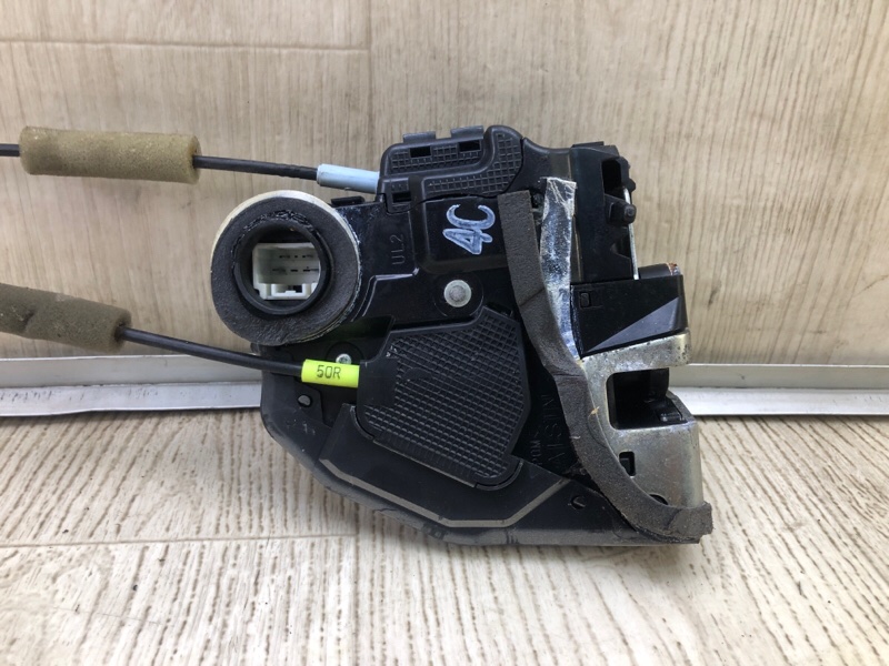 Замок двери задний левый CAMRY 40 06-11 2009 2.4 2AZFXE Замок двери задний левый CAMRY 40 06-11 2009 2.4 2AZFXE