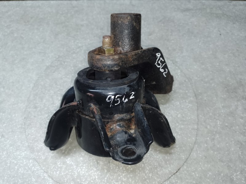 Подушка двигателя правая HYUNDAI ACCENT RB 10- 2014 ХЭТЧБЭК 1.6 G4FD 21810-1R000 Б/У