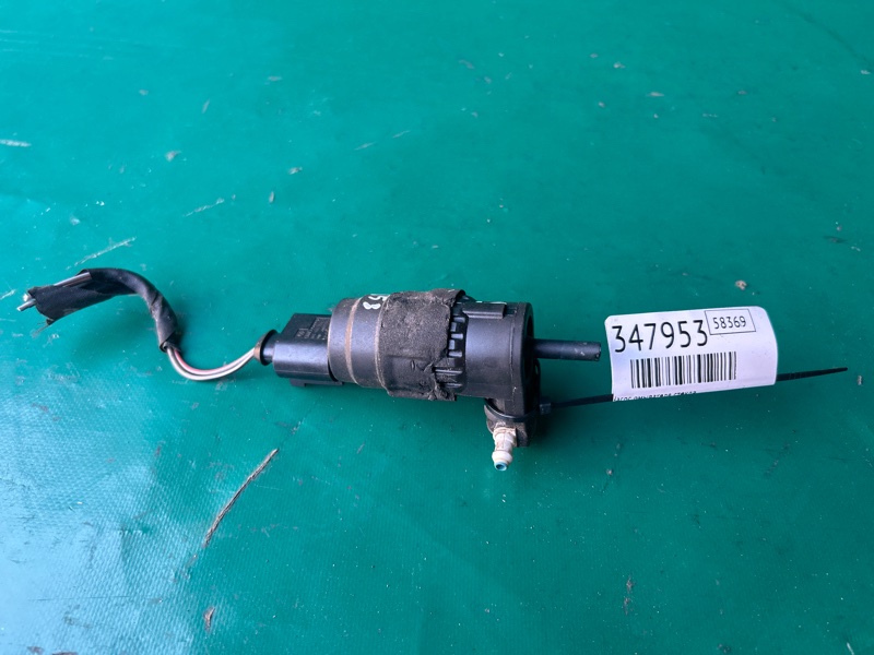 Насос омывателя стекла AUDI Q5 08-16 2014 CPMB 2.0 TFSI 1K6 955 651 Б/У