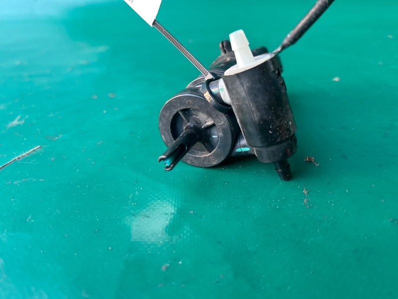 Насос омывателя стекла JEEP PATRIOT 10-17 2.0 ECN Насос омывателя стекла JEEP PATRIOT 10-17 2.0 ECN