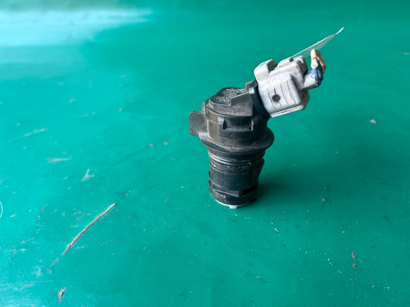 Насос омывателя стекла задний TOYOTA LAND CRUISER PRADO 120 02-09 Насос омывателя стекла задний TOYOTA LAND CRUISER PRADO 120 02-09