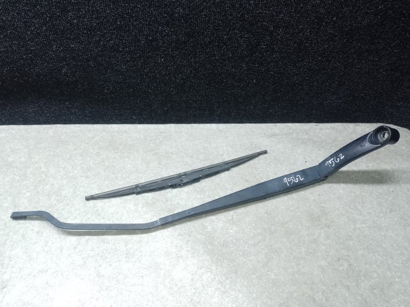 Поводок стеклоочистителя передний правый HYUNDAI ACCENT RB 10- 2014 ХЭТЧБЭК 1.6 G4FD 98320-1R000 Б/У