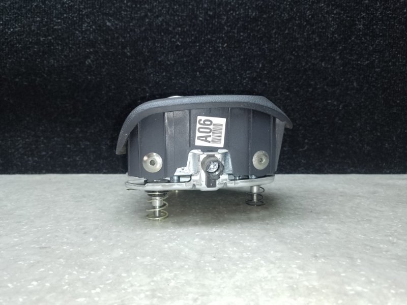 Подушка безопасности в руль HYUNDAI ACCENT RB 10- ХЭТЧБЭК 1.6 G4FD Подушка безопасности в руль HYUNDAI ACCENT RB 10- ХЭТЧБЭК 1.6 G4FD