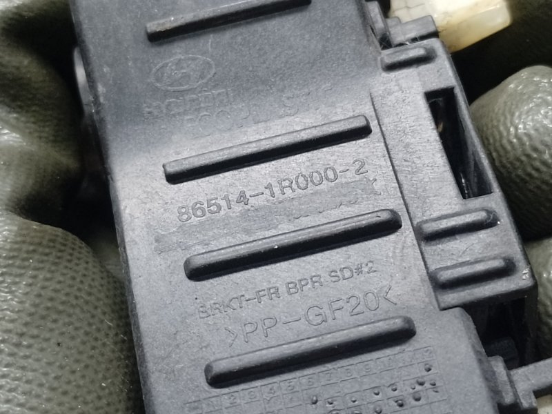 Кронштейн переднего бампера (на крыле) правый ACCENT RB 10- 2014 ХЭТЧБЭК 1.6 G4FD Кронштейн переднего бампера (на крыле) правый ACCENT RB 10- 2014 ХЭТЧБЭК 1.6 G4FD