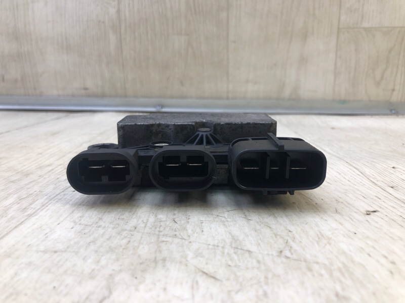 Блок управления вентилятором радиатора NISSAN PATHFINDER R52 12-21 3.5 VQ35DE