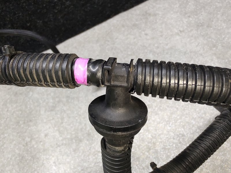 Трубка топливная ESCAPE 12-19 2014 T20HDTX