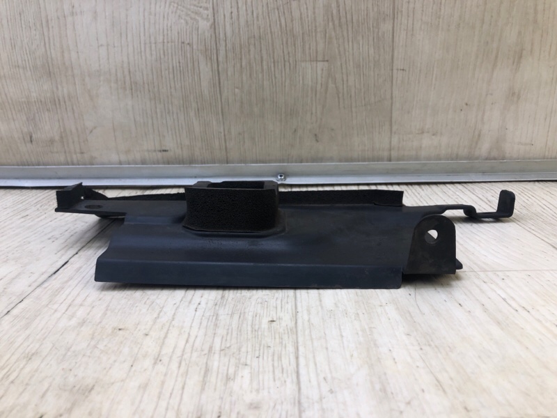 Дефлектор радиатора PATHFINDER R52 12-21 2013 3.5 VQ35DE