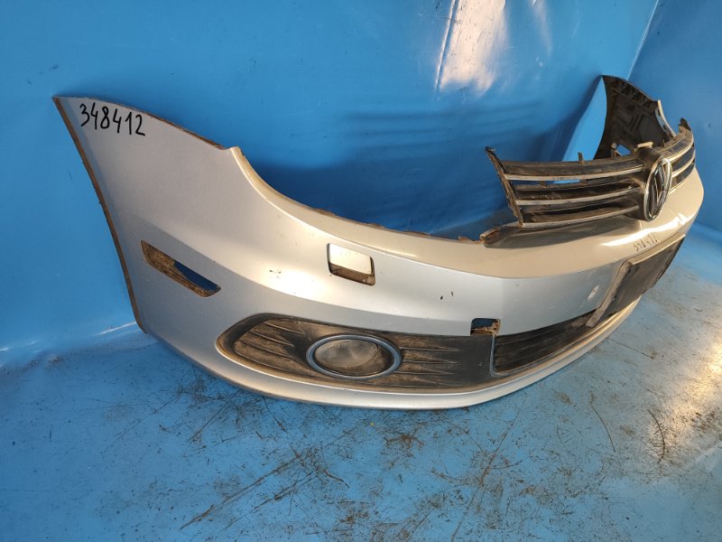 Бампер передний VOLKSWAGEN EOS 10-15