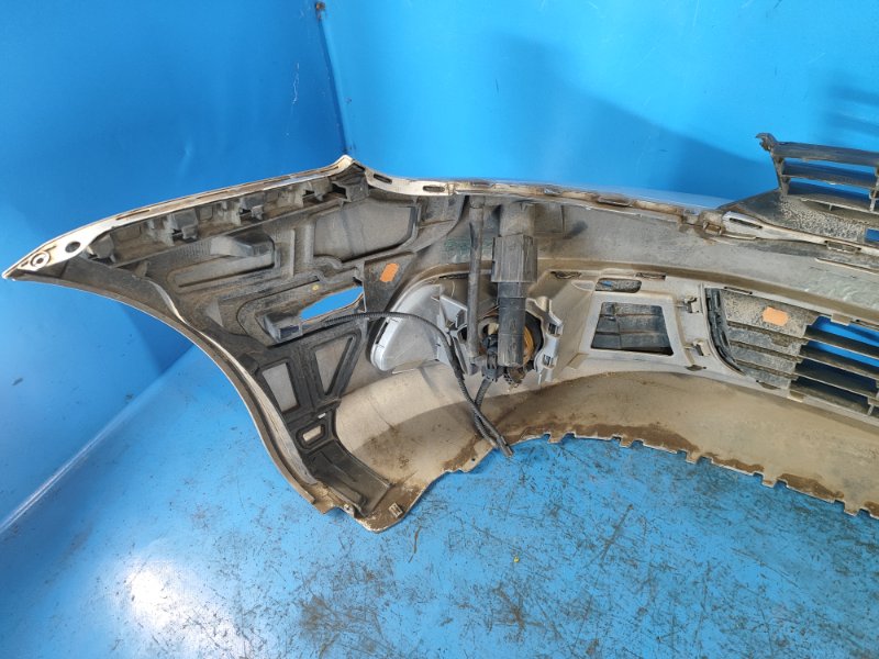 Бампер передний EOS 10-15