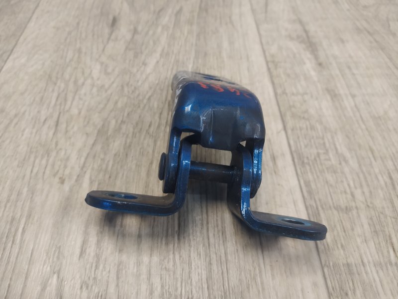 Петля двери верхняя передняя правая TOYOTA CAMRY 70 17- 2.5 A25AFKS Петля двери верхняя передняя правая TOYOTA CAMRY 70 17- 2.5 A25AFKS