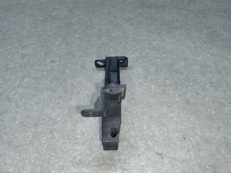 Кронштейн противотуманной фары правый HYUNDAI ELANTRA MD 10-15 1.8 G4NB