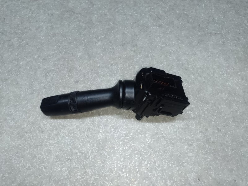 Подрулевой переключатель правый ELANTRA MD 10-15 2013 1.8 G4NB