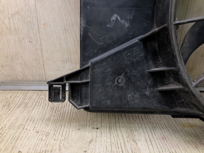 Диффузор вентилятора основного радиатора FOCUS 10-18