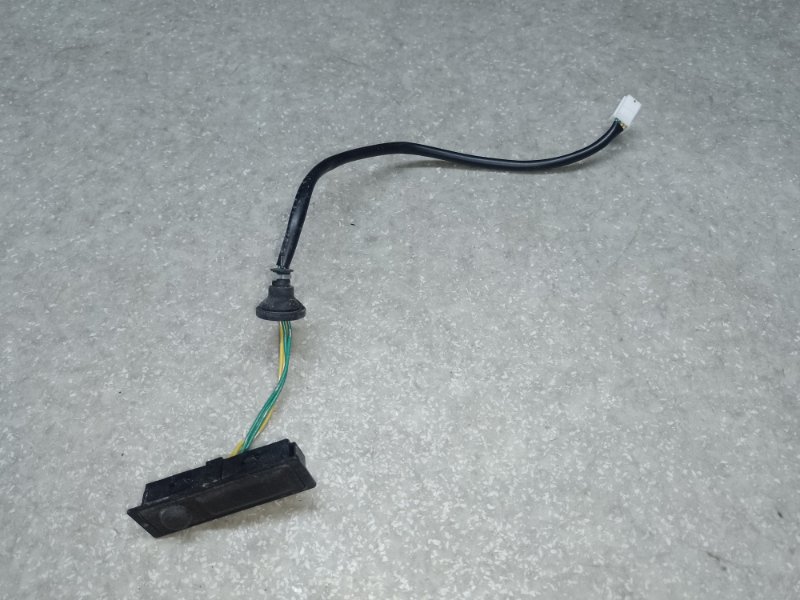 Кнопка открывания багажника наружная NISSAN X-TRAIL/ROGUE T32 13-20 2016 2.5 QR25DE 25380-4BA1A Б/У