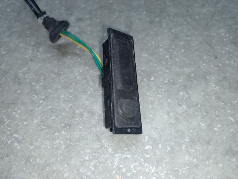Кнопка открывания багажника наружная NISSAN X-TRAIL/ROGUE T32 13-20 2.5 QR25DE