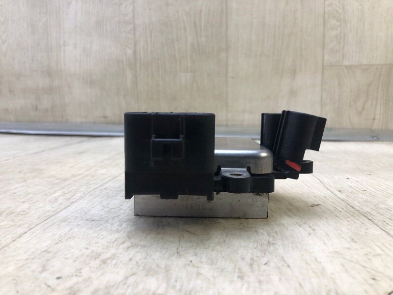 Блок управления вентилятором радиатора SIENNA 11-16 2014 3.5 2GR-FE