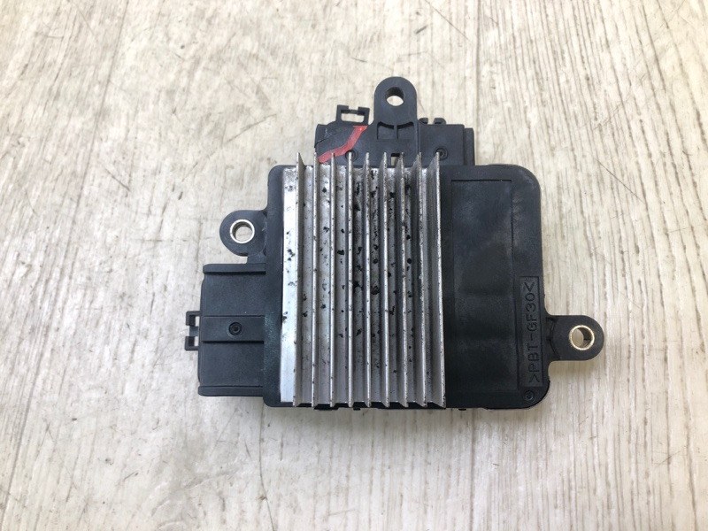 Блок управления вентилятором радиатора SIENNA 11-16 2014 3.5 2GR-FE