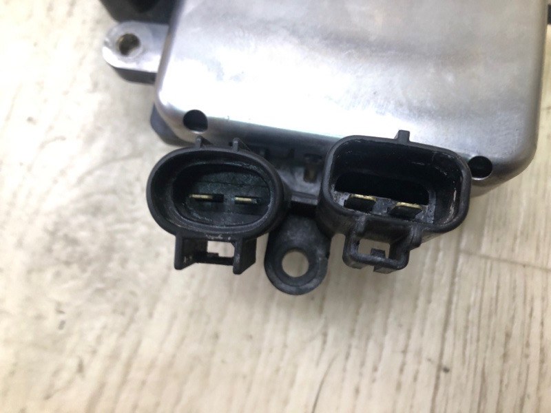 Блок управления вентилятором радиатора SIENNA 11-16 2014 3.5 2GR-FE