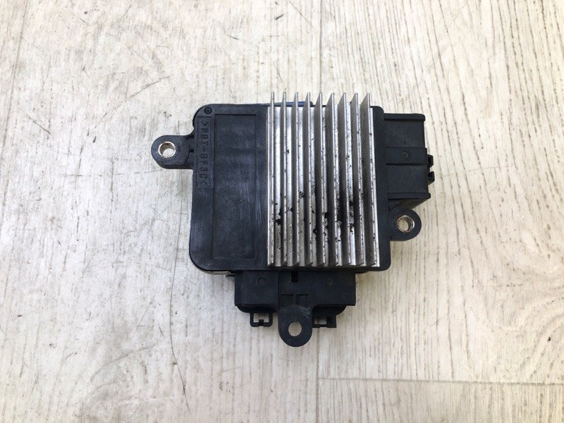 Блок управления вентилятором радиатора TOYOTA VENZA 09-16 3.5 2GR-FE