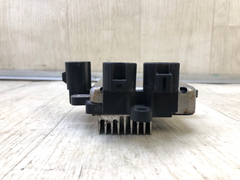 Блок управления вентилятором радиатора VENZA 09-16 2013 3.5 2GR-FE