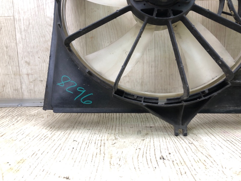 Диффузор вентилятора основного радиатора VENZA 09-16 2013 3.5 2GR-FE