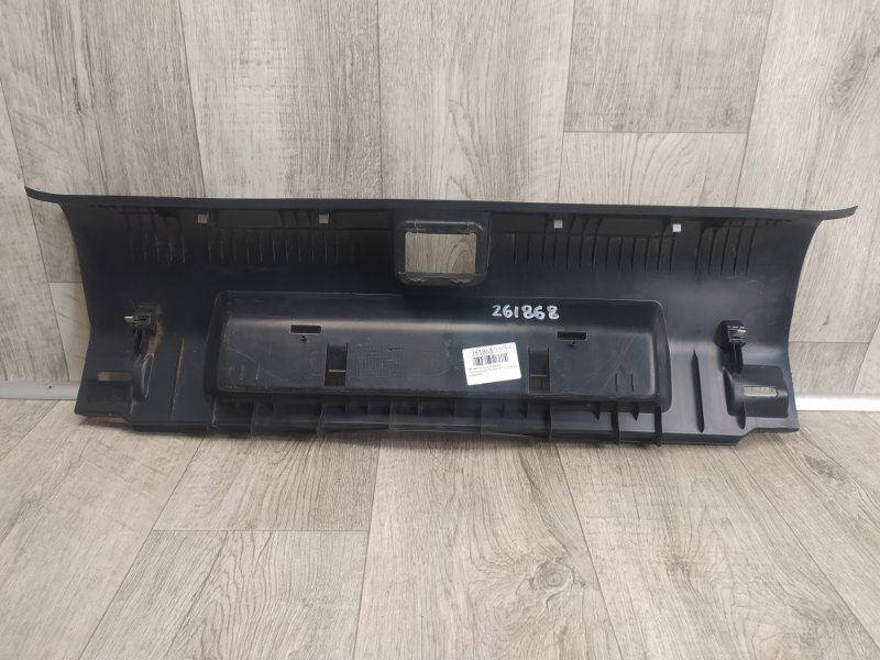 Накладка крышки багажника JETTA USA 10-17 2011 CBTA 2.5L