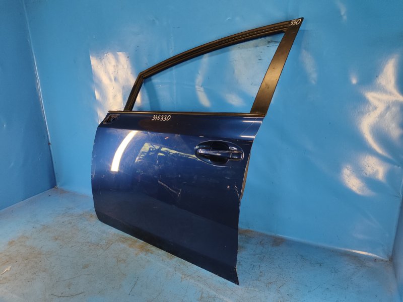 Дверь передняя левая PRIUS PLUS 11-14