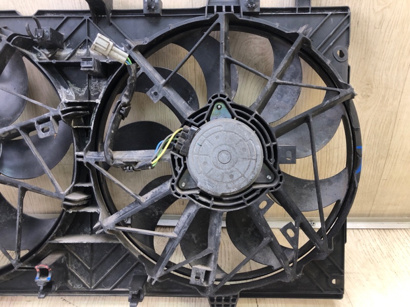 Диффузор вентилятора основного радиатора X-TRAIL/ROGUE T32 13-20 2016 2.5 QR25DE