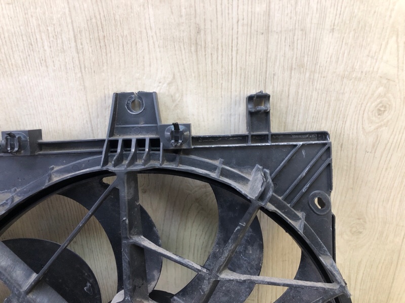 Диффузор вентилятора основного радиатора X-TRAIL/ROGUE T32 13-20 2016 2.5 QR25DE