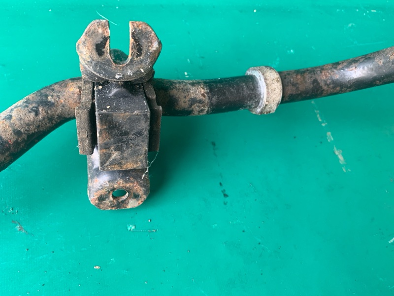 Стабилизатор передний JUKE 10-19 2013 1.6 MR16DDT