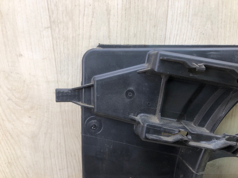 Диффузор вентилятора основного радиатора FOCUS 10-18 2017 2.0 C20HDEX