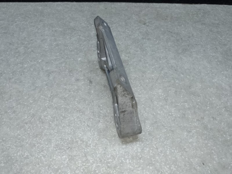 Кронштейн компрессора кондиционера HONDA ACCORD CU8 / TSX 08-14 CU/CW 2.4 K24Z3