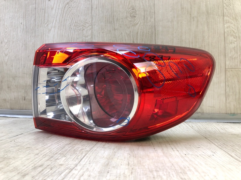 Фонарь наружный правый COROLLA 150 06-13 2011 1.8 2ZRFE