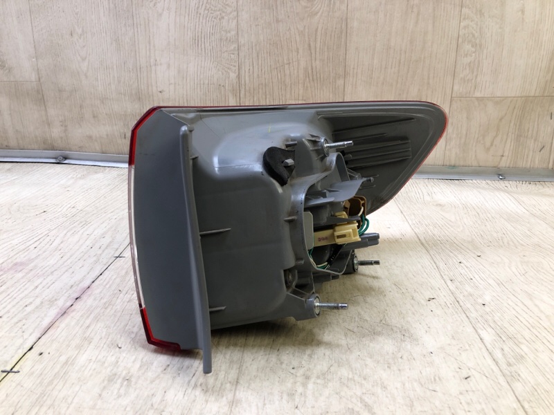 Фонарь наружный левый COROLLA 150 06-13 2011 1.8 2ZRFE