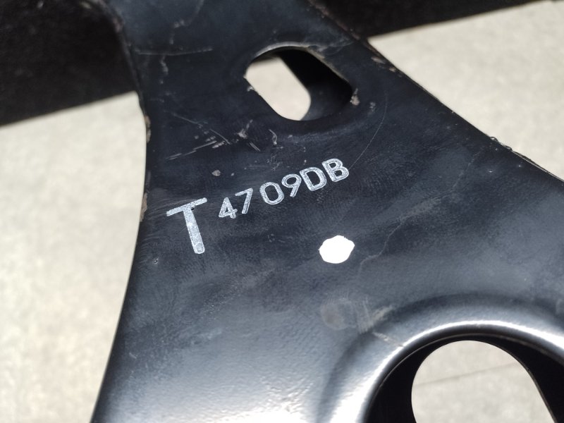 Рычаг передней подвески нижний передний левый FORESTER 12-19 2013 2.5 FB25B