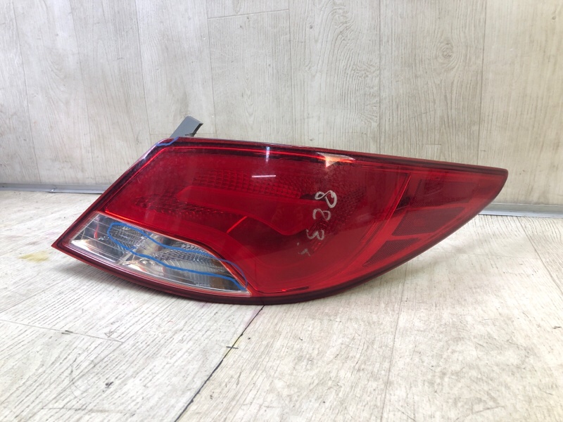 Фонарь наружный правый HYUNDAI ACCENT RB 10- 2014 1.6 G4FD 924021R610 Б/У