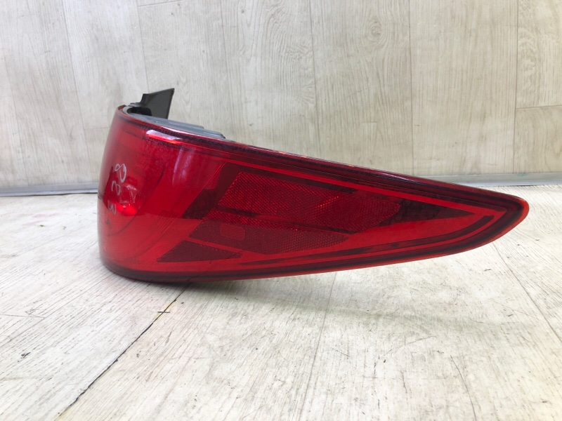 Фонарь наружный правый HYUNDAI ACCENT RB 10- 1.6 G4FD