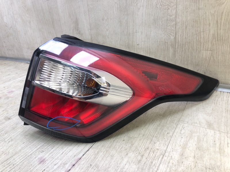 Фонарь наружный правый FORD ESCAPE 12-19 2018 T15HDTX GJ5Z-13404-C Б/У