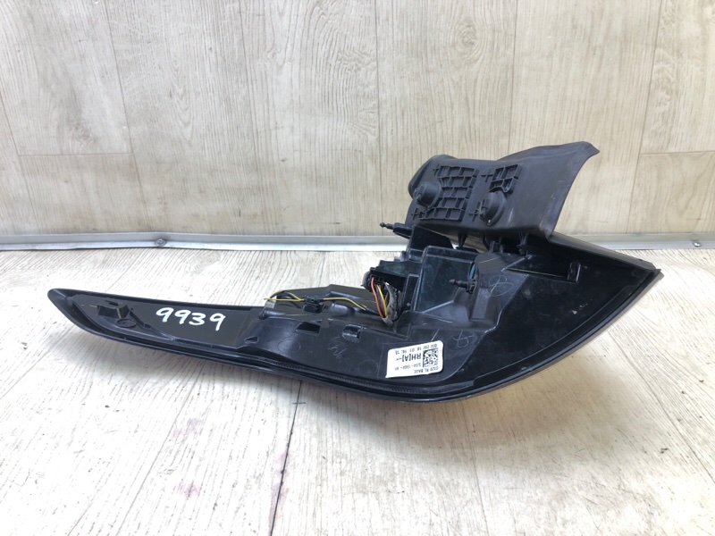 Фонарь наружный правый ESCAPE 12-19 2018 T15HDTX