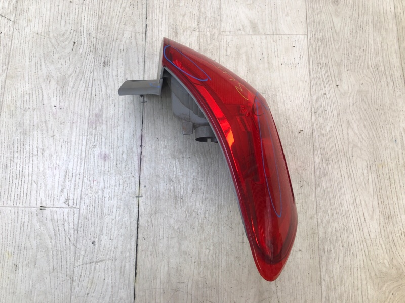 Фонарь наружный левый ROGUE 08-15 2010 2.5 QR25DE