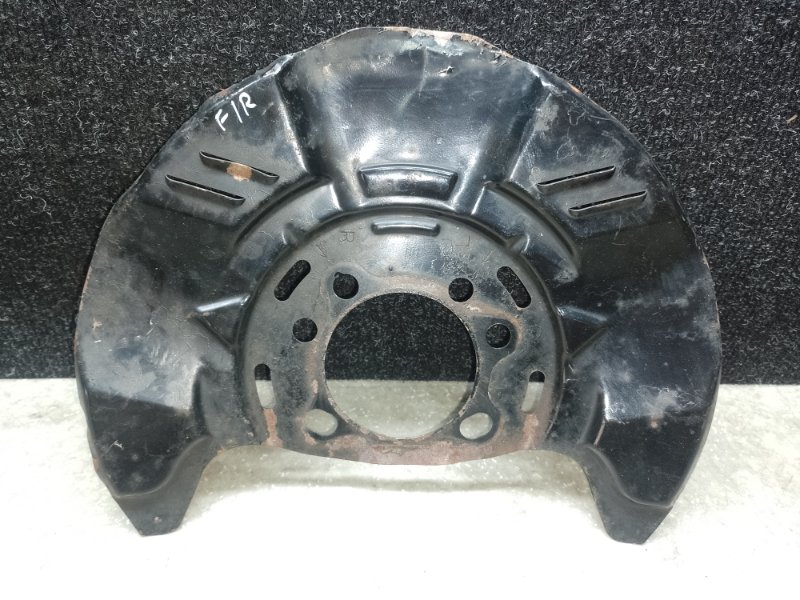 Защита тормозного диска передняя SUBARU FORESTER 12-19 2013 2.5 FB25B 26290AG000 Б/У