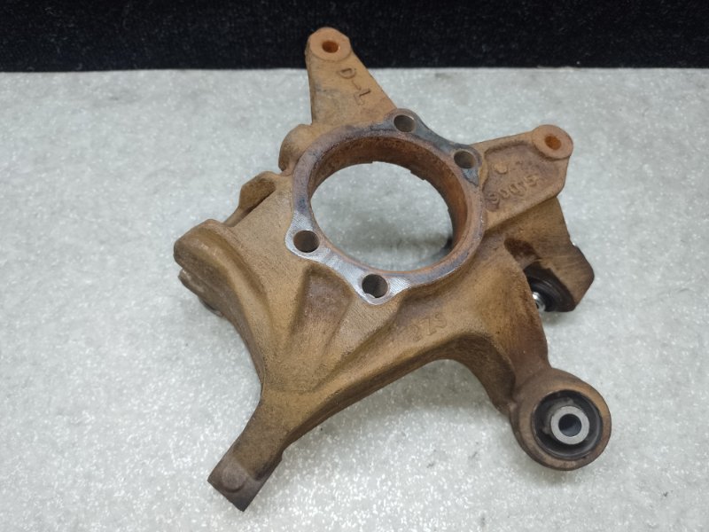 Цапфа задняя левая FORESTER 12-19 2013 2.5 FB25B