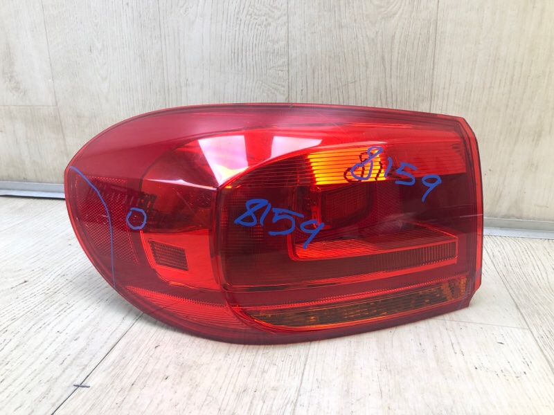 Фонарь наружный левый VOLKSWAGEN TIGUAN 08-17 2012 2.0 CCTA 5N0945095R Б/У