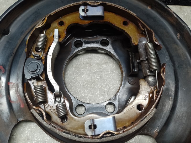 Тормозной механизм задний правый SUBARU FORESTER 12-19 2.5 FB25B