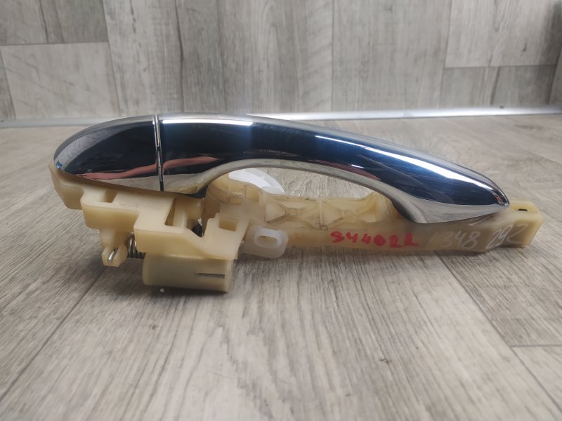 Ручка двери наружная задняя правая SORENTO UM 14- 2017 2.4 G4KJ Ручка двери наружная задняя правая SORENTO UM 14- 2017 2.4 G4KJ