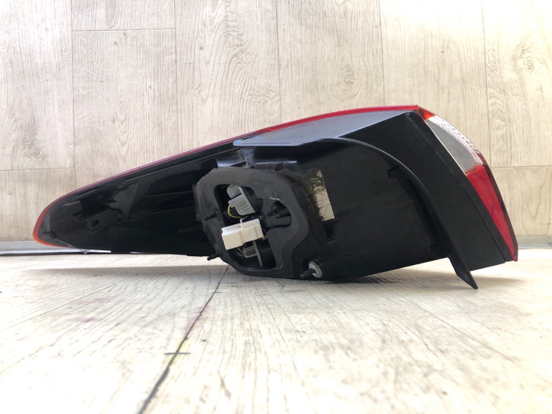 Фонарь наружный правый FORTE YD 12- 2013 2.0 G4NC