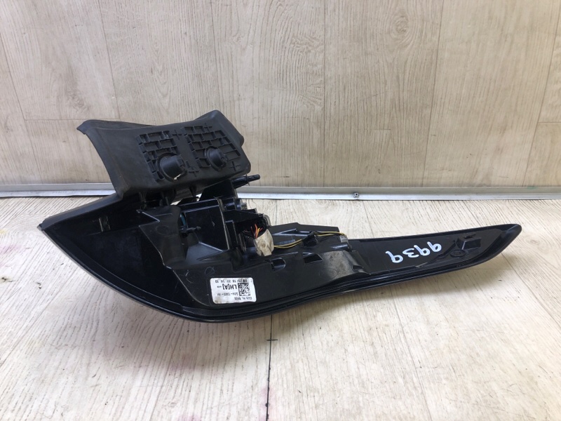 Фонарь наружный левый ESCAPE 12-19 2018 T15HDTX