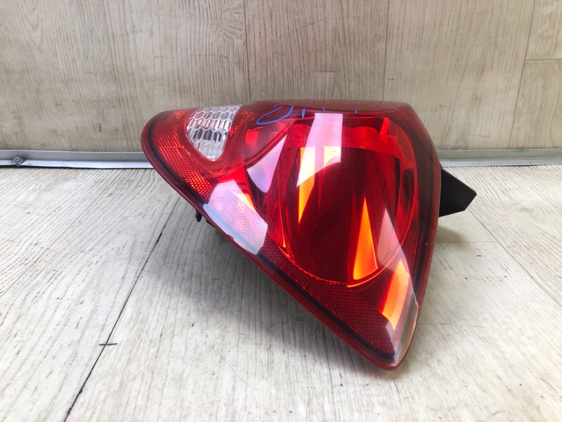 Фонарь наружный правый DODGE JOURNEY 08-20 2.4 ED3