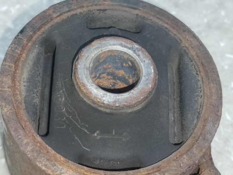 Кронштейн редуктора FORESTER 12-19 2013 2.5 FB25B